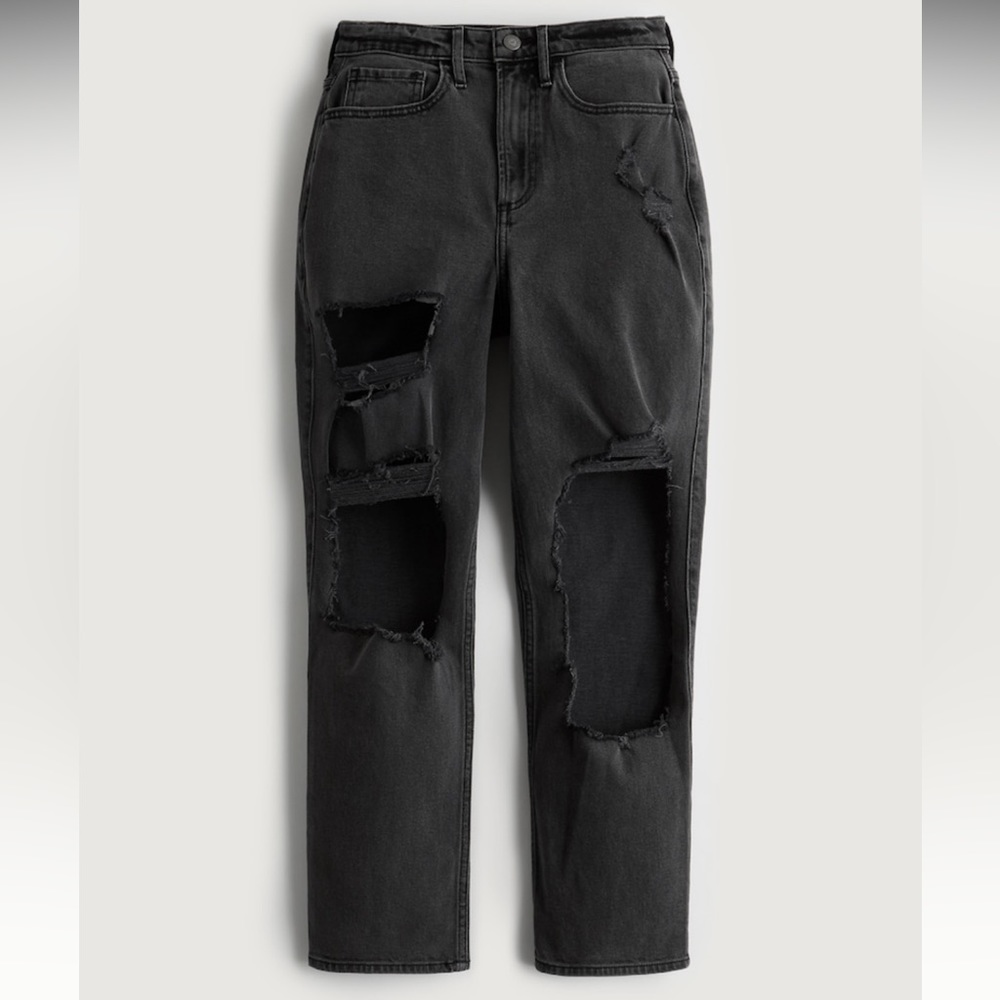 Curvy Ultra High-Rise Ripped Black Vintage Ankle Straight Jeans